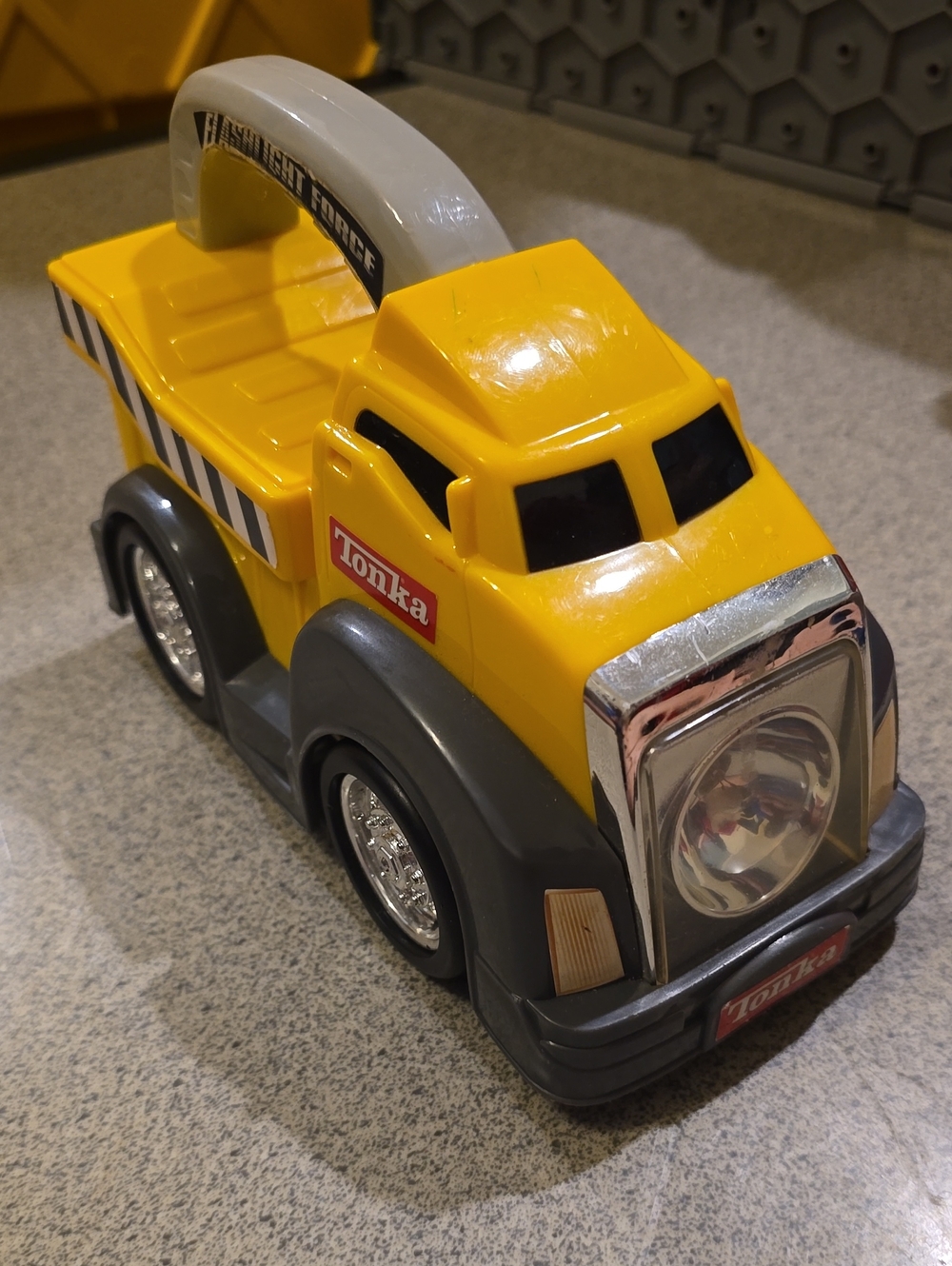 Tonka Yellow and Gray Handle Tow Truck Toy Freshligth Perfect For Trick Or Treat